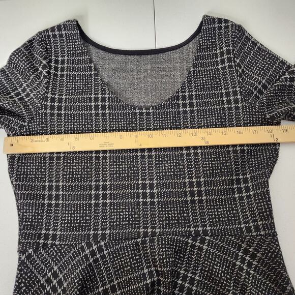Leota Fit & Flare Midi Plaid Dress Size L - Picture 6 of 13